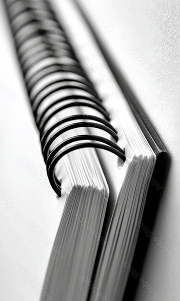 Metal Wire Binding
Sturdy and elegant Metal Wire Binding for a premium look